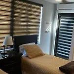 Luxurious Westchester Home Near Miami Clinics