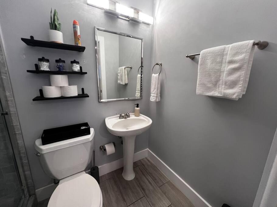 Luxurious Westchester Near Clinics *