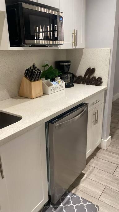 Luxurious Westchester Near Clinics Holiday home *