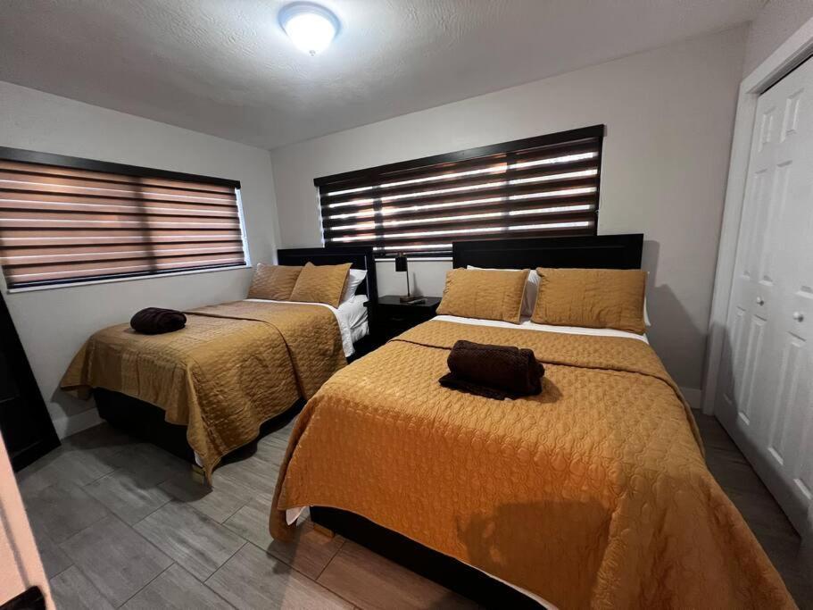 Luxurious Westchester Near Clinics Holiday home Miami