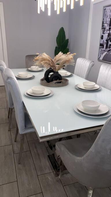 Holiday home Luxurious Westchester Near Clinics