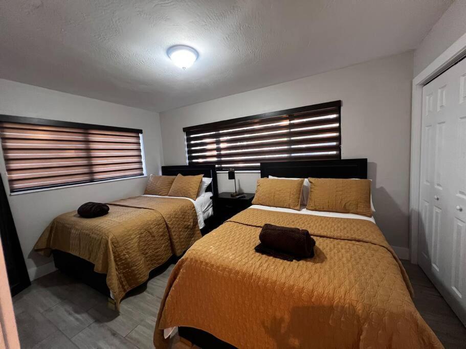 Luxurious Westchester Near Clinics Holiday home Miami