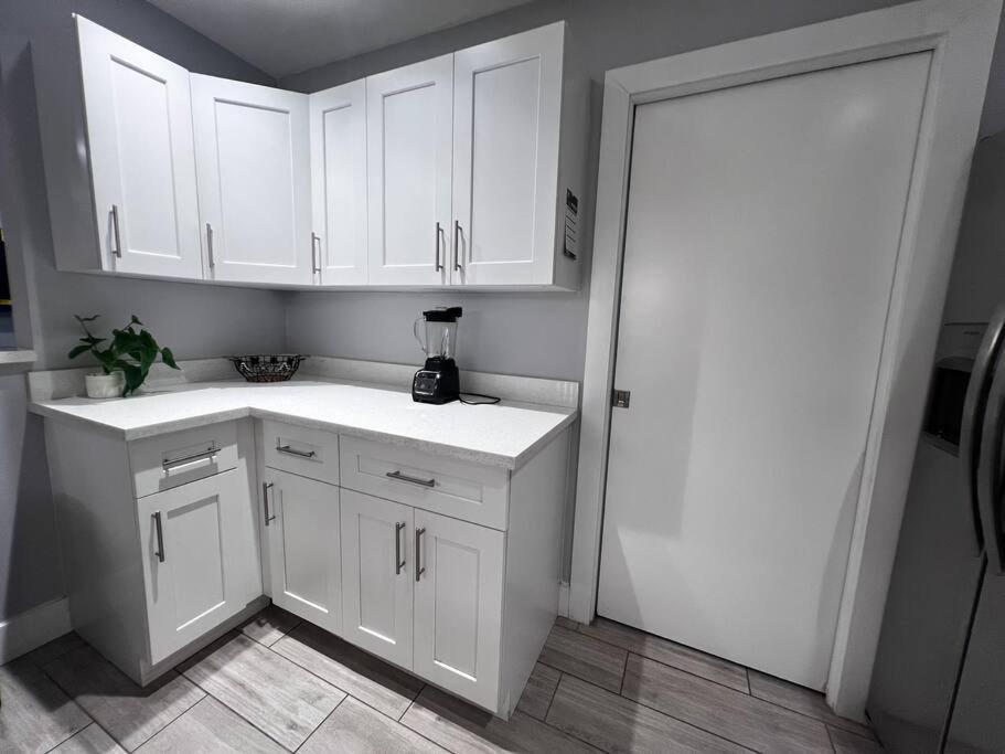Luxurious Westchester Near Clinics * Miami