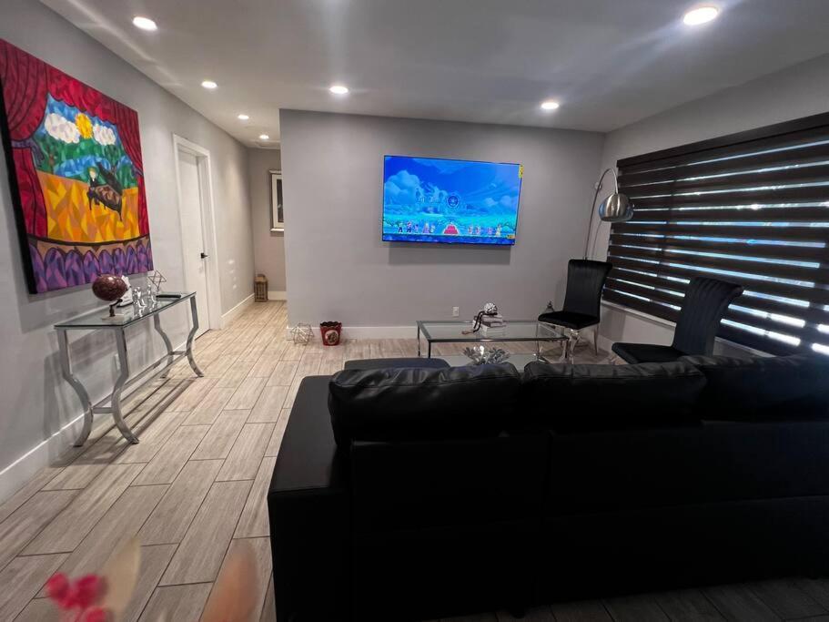 Luxurious Westchester Near Clinics * Miami
